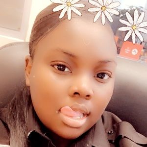 Meet your Posher, Laquanda